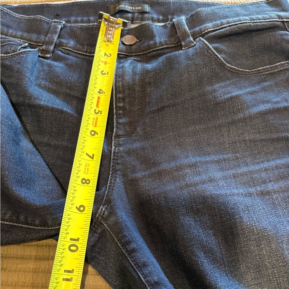 Ann Taylor "The Boot" Modern Fit jeans in a dark indigo wash women’s 10 - Picture 7 of 8